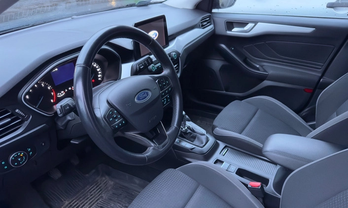 Ford Focus cena 46500 przebieg: 144105, rok produkcji 2018 z Kraków małe 46